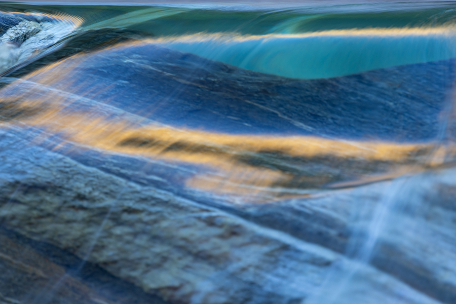 Unterwegs im Verzascatal, Verzasca, Tessin, Schweiz, Verzasca Wasserfall