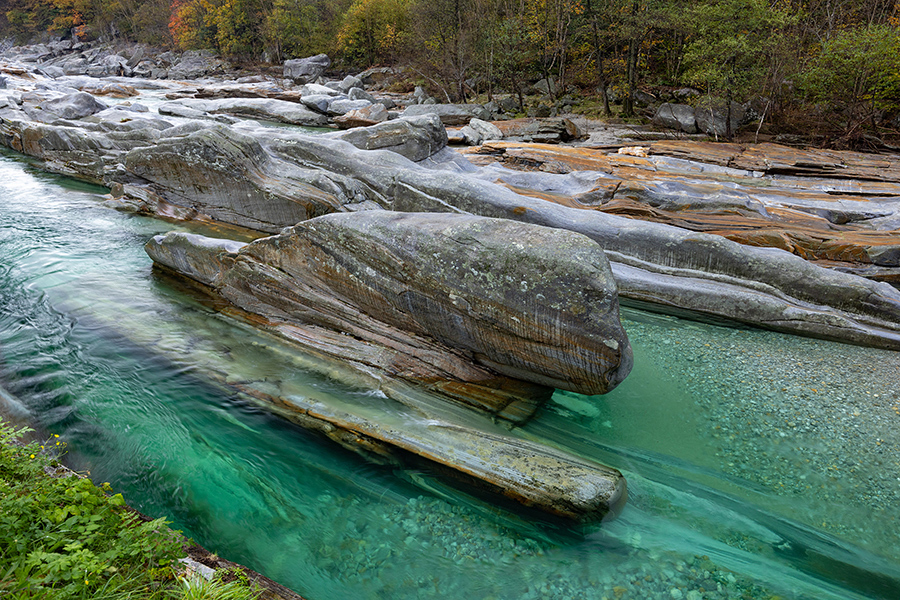 Unterwegs im Verzascatal, Verzasca, Tessin, Schweiz, Verzasca Wasserfall