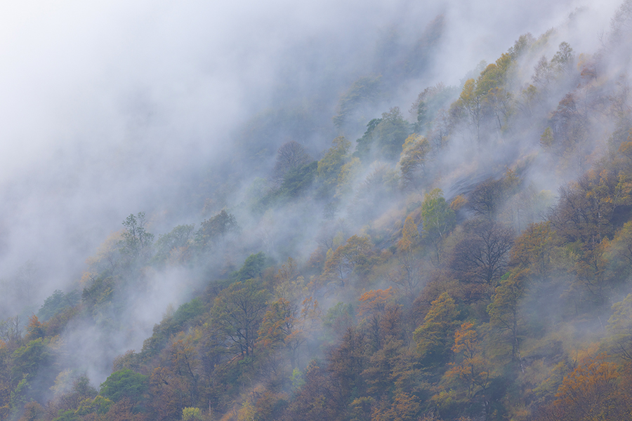 Unterwegs im Verzascatal, Verzasca, Tessin, Schweiz, Verzasca Wasserfall