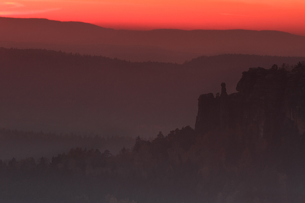 Blick vom Gohrischstein (Saechsische Schweiz) zur Barbarine