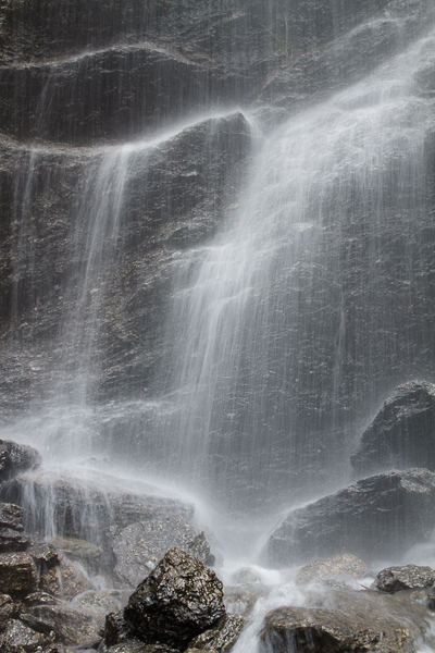 Wasserfall am Meraner Hoehenweg Meraner Hoehenweg Suedtirol Italien 