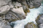 Unterwegs im Verzascatal, Verzasca, Tessin, Schweiz, Verzasca Wasserfall